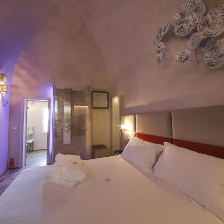 Al Console Luxury 4*