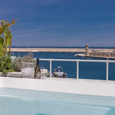 Al Console Luxury 4* Monopoli