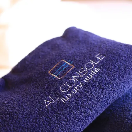 Al Console Luxury 4* モノーポリ