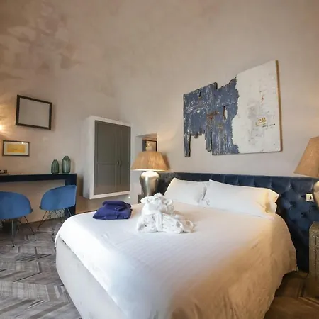Al Console Luxury Affittacamere 4*